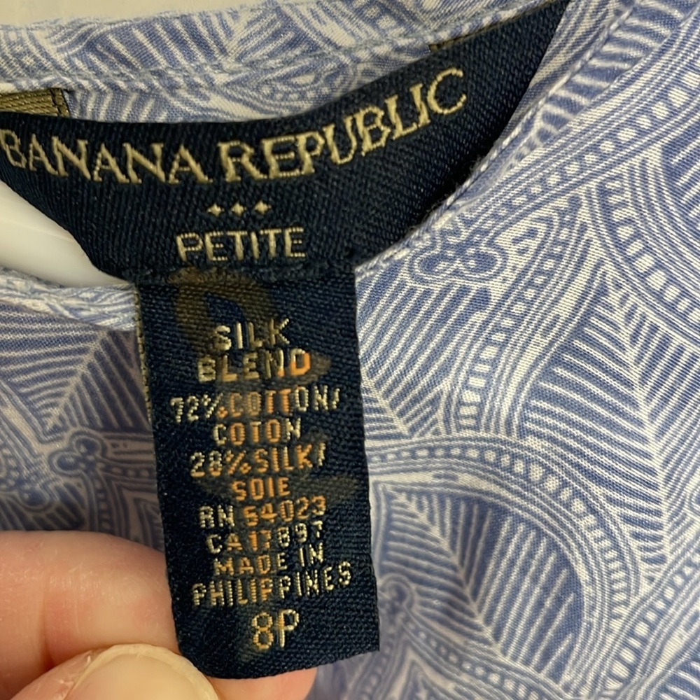 Banana Republic silk blend sleeveless top - Picture 4 of 8
